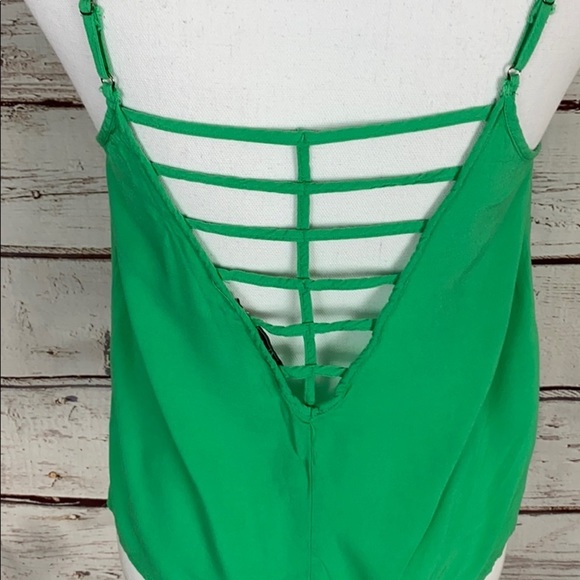 Chloe K Green Spaghetti Strap Crop Tank - Picture 4 of 9